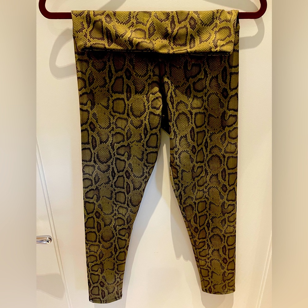 Onzie High Waisted Basic Yoga Leggings